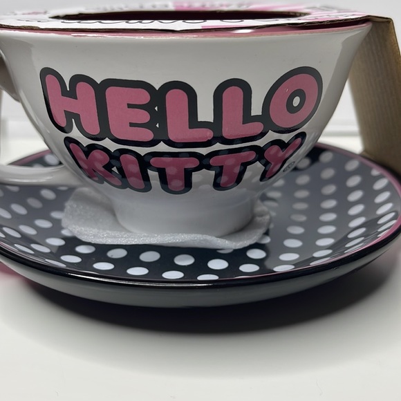 New Hello Kitty Tea cup & saucer set 12oz - Picture 6 of 16